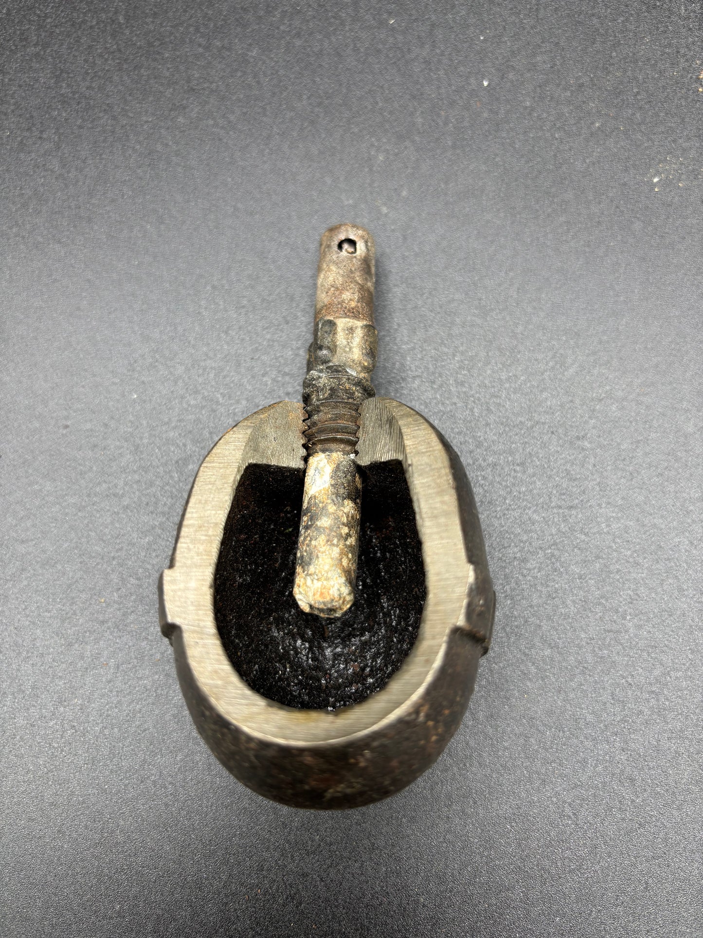 WW1 'cut away' German Egg Grenade (Model 17 Eierhandgranate)