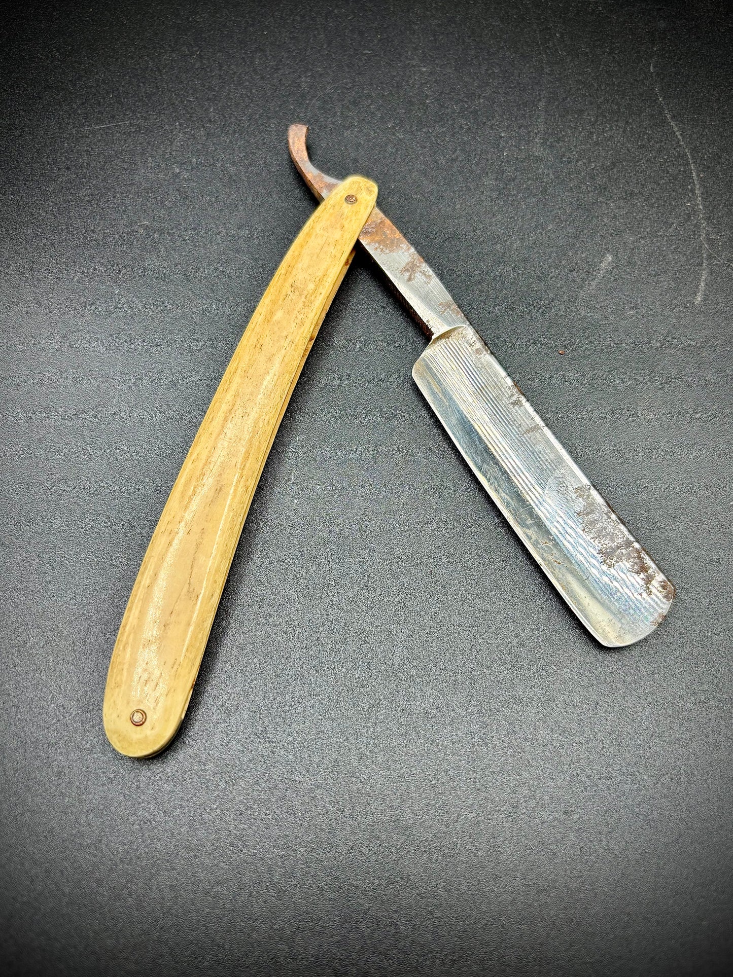 WW1 Era British Razor