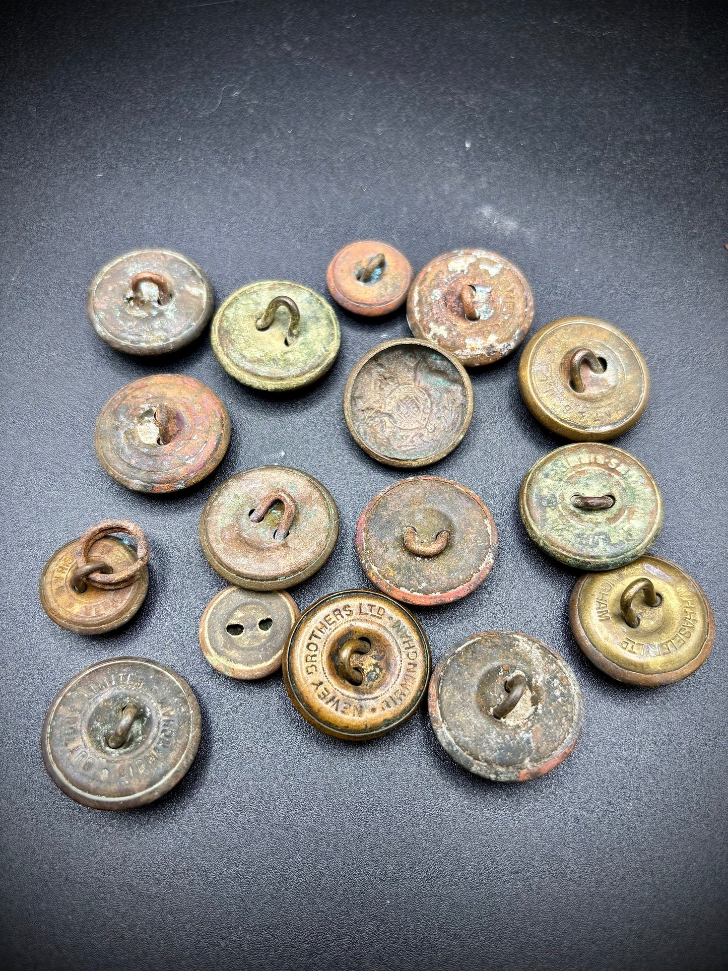 WW1 British GS Buttons Found In The Somme