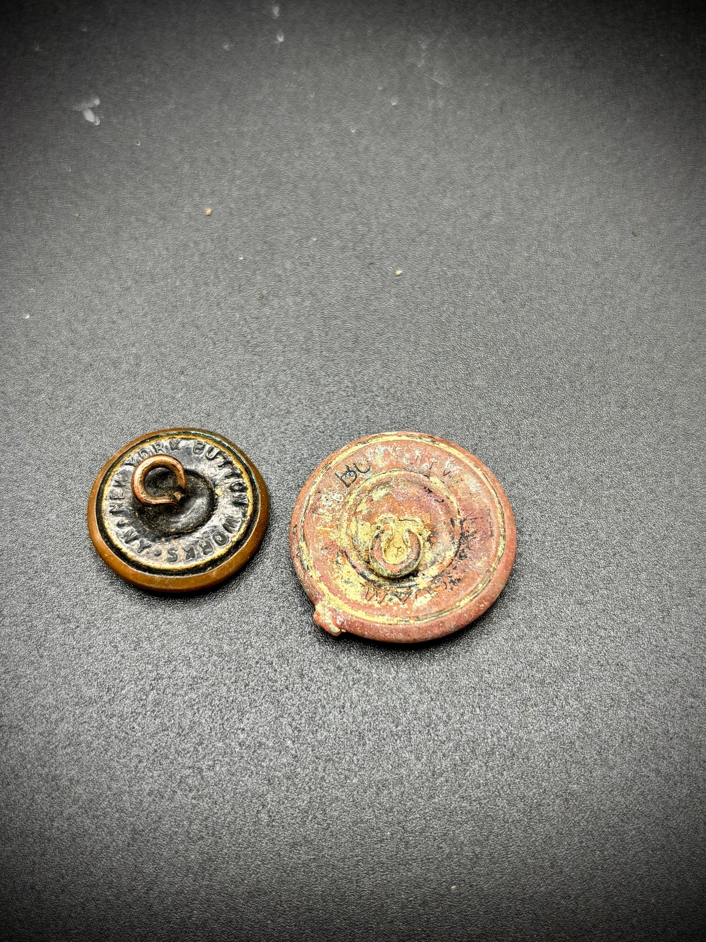 WW1 American Buttons Found On The Somme
