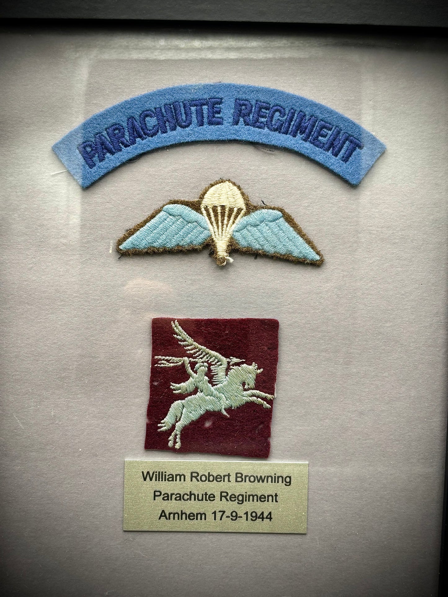 WW2 British Airborne Cloth Badges Arnhem