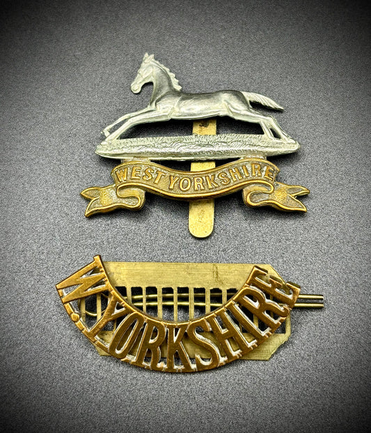 WW1 Royal Yorkshire Regiment Cap Badge And Shoulder Title