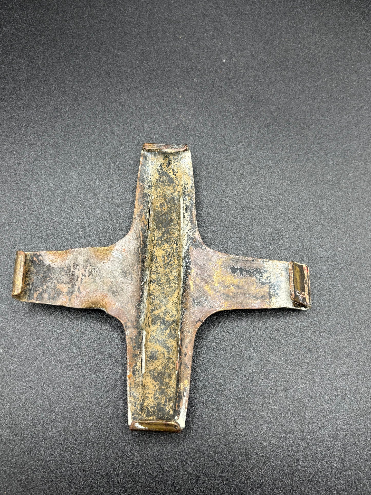 WW1 18pdr shell case protector clip