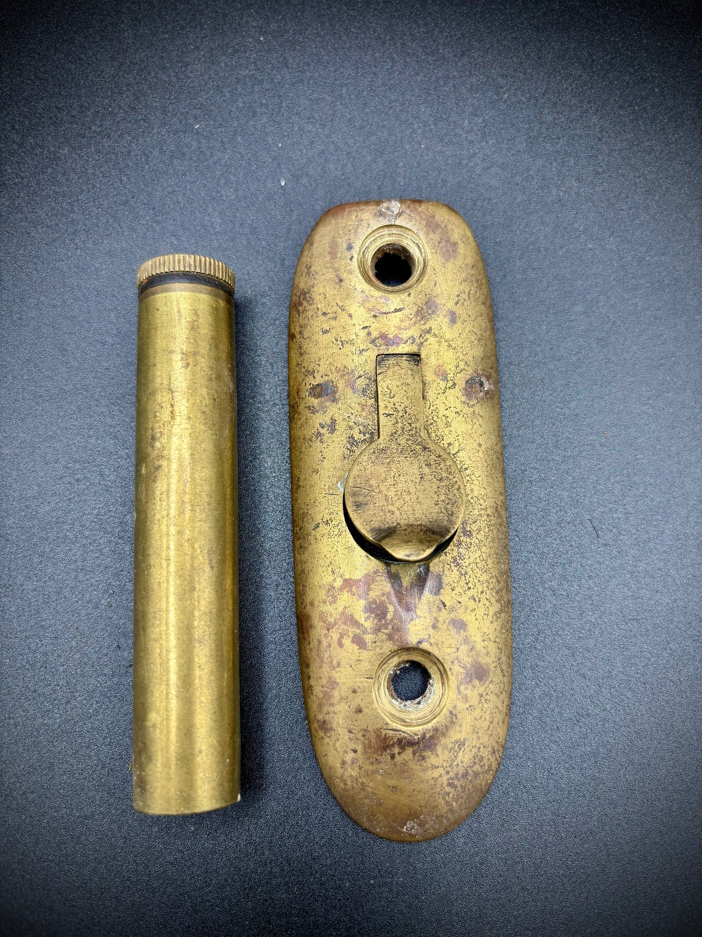 WW1 Lee Enfield Relic Butt Plate And Oil Bottle