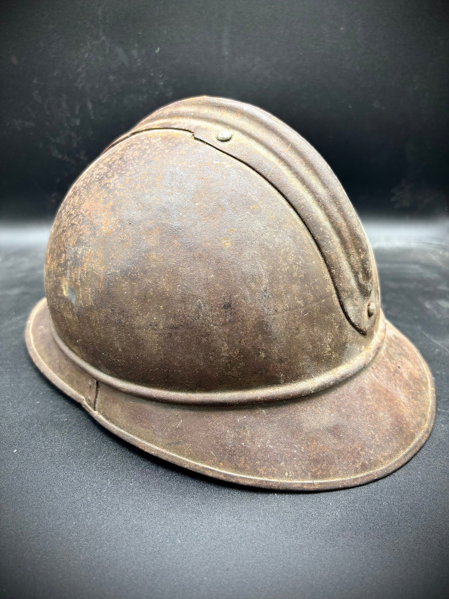 WW1 French Adrian Helmet With Intriguing Badge