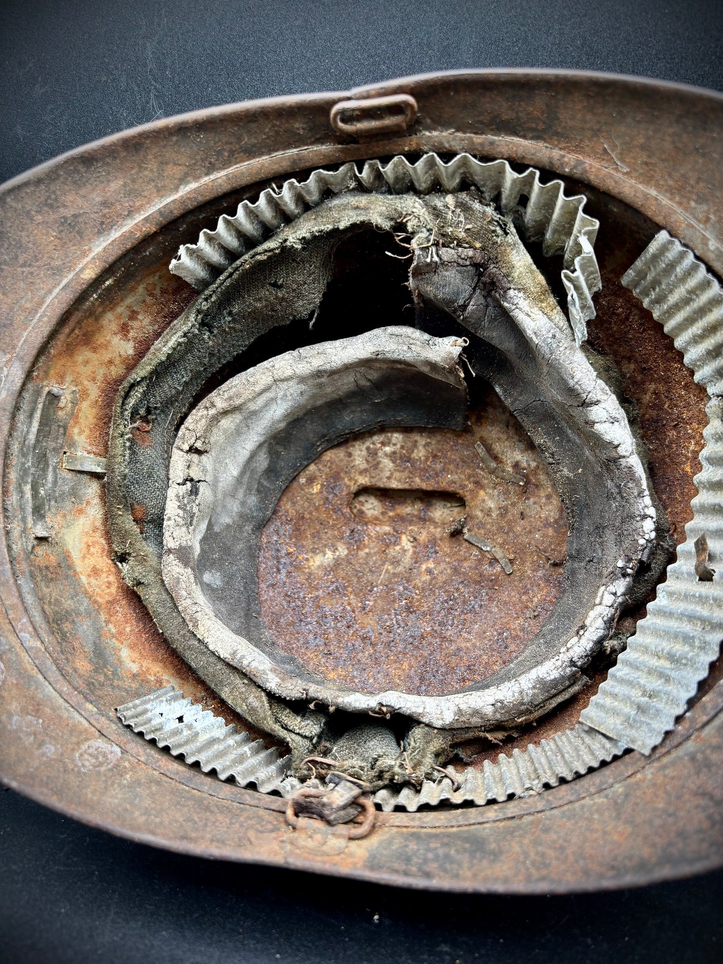 WW1 French Adrian Helmet With Intriguing Badge