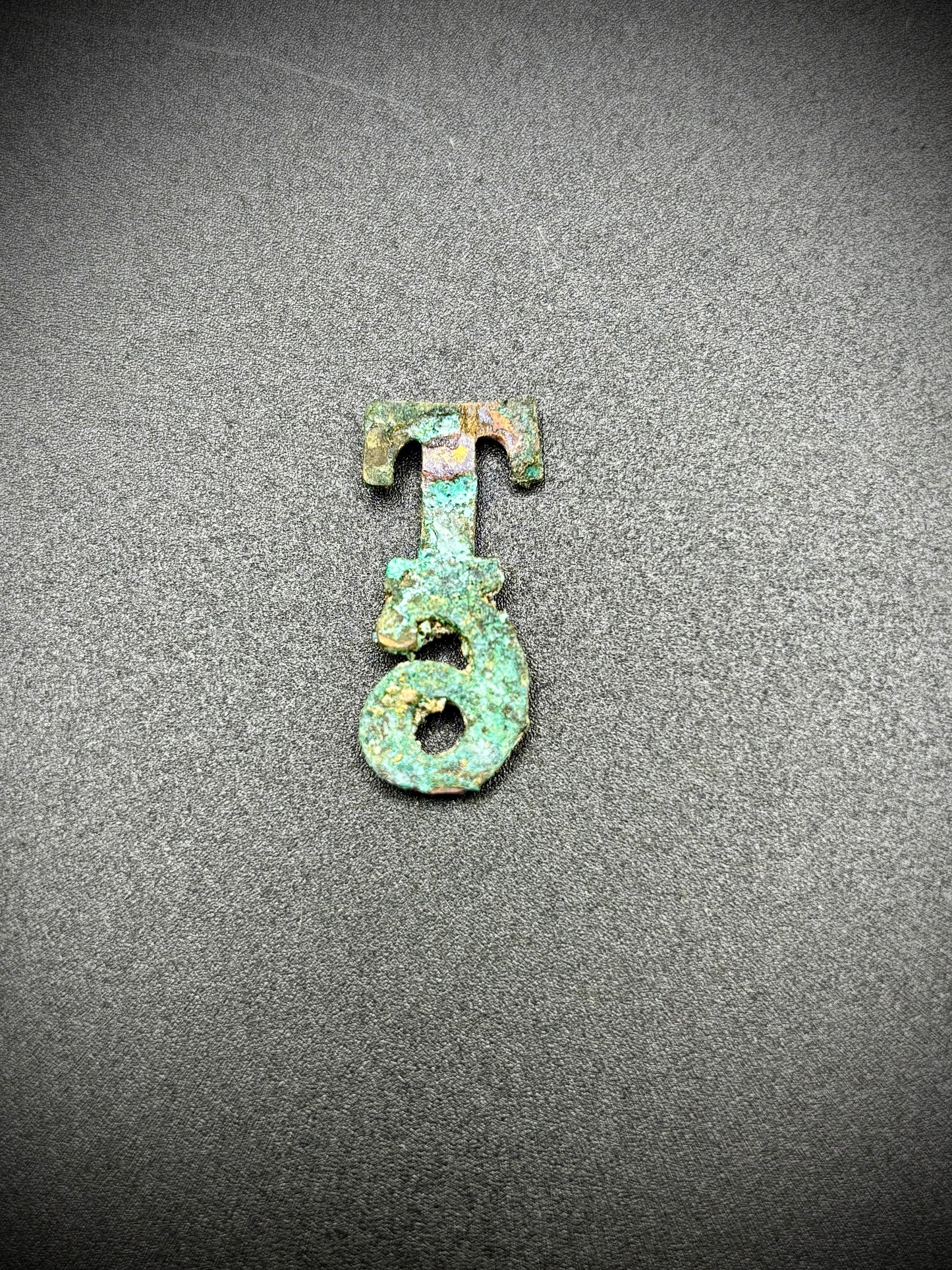 WW1 T6 Shoulder title piece