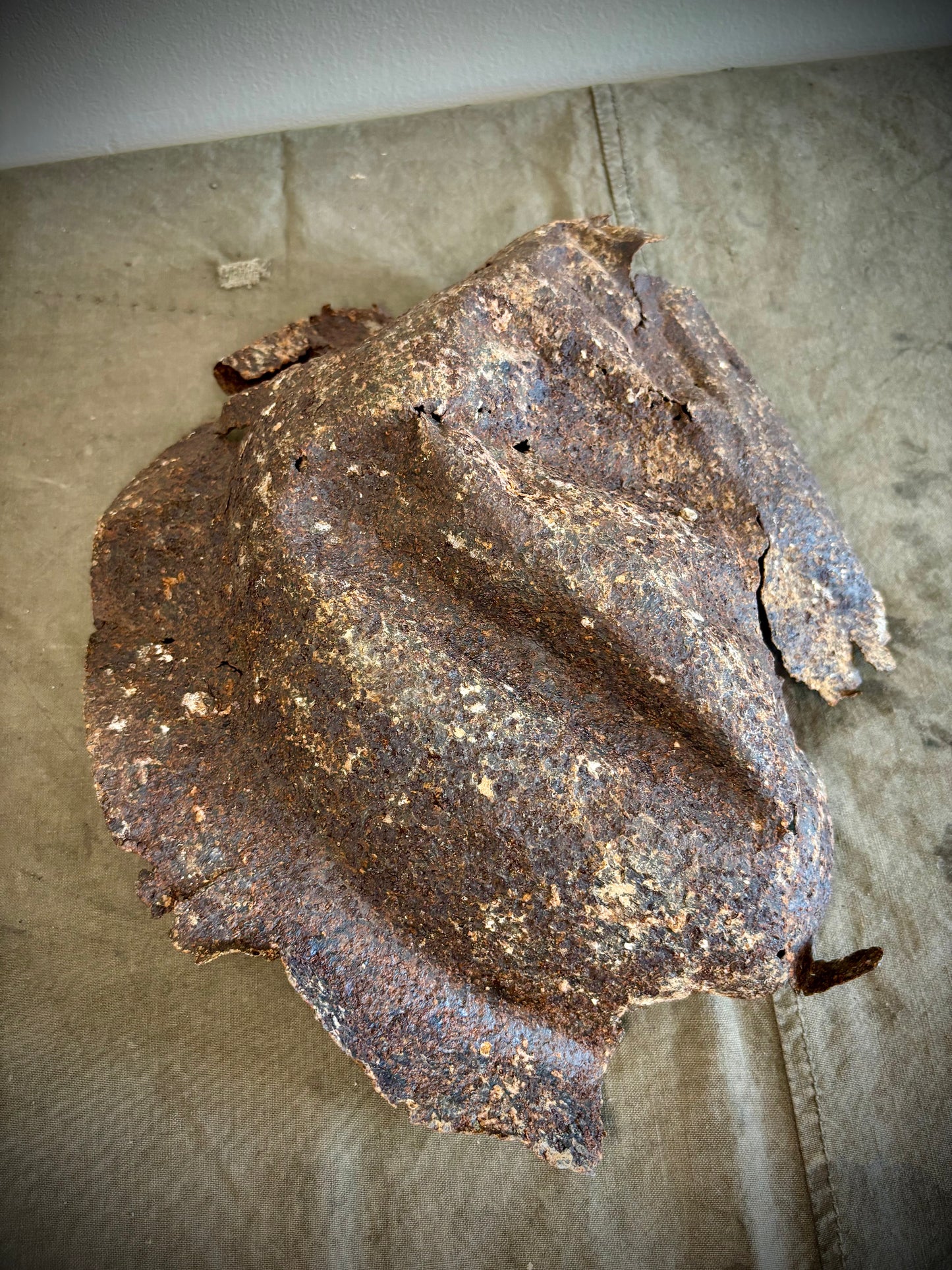 WW1 British Helmet Relic