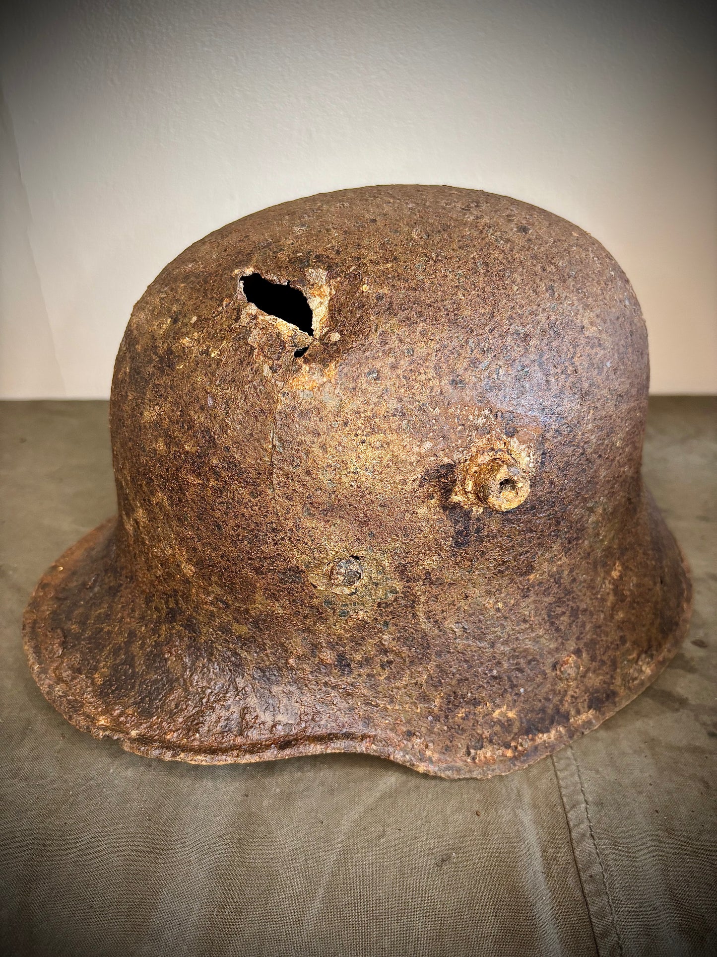 WW1 Battle Damaged M16 German Helmet Somme Find