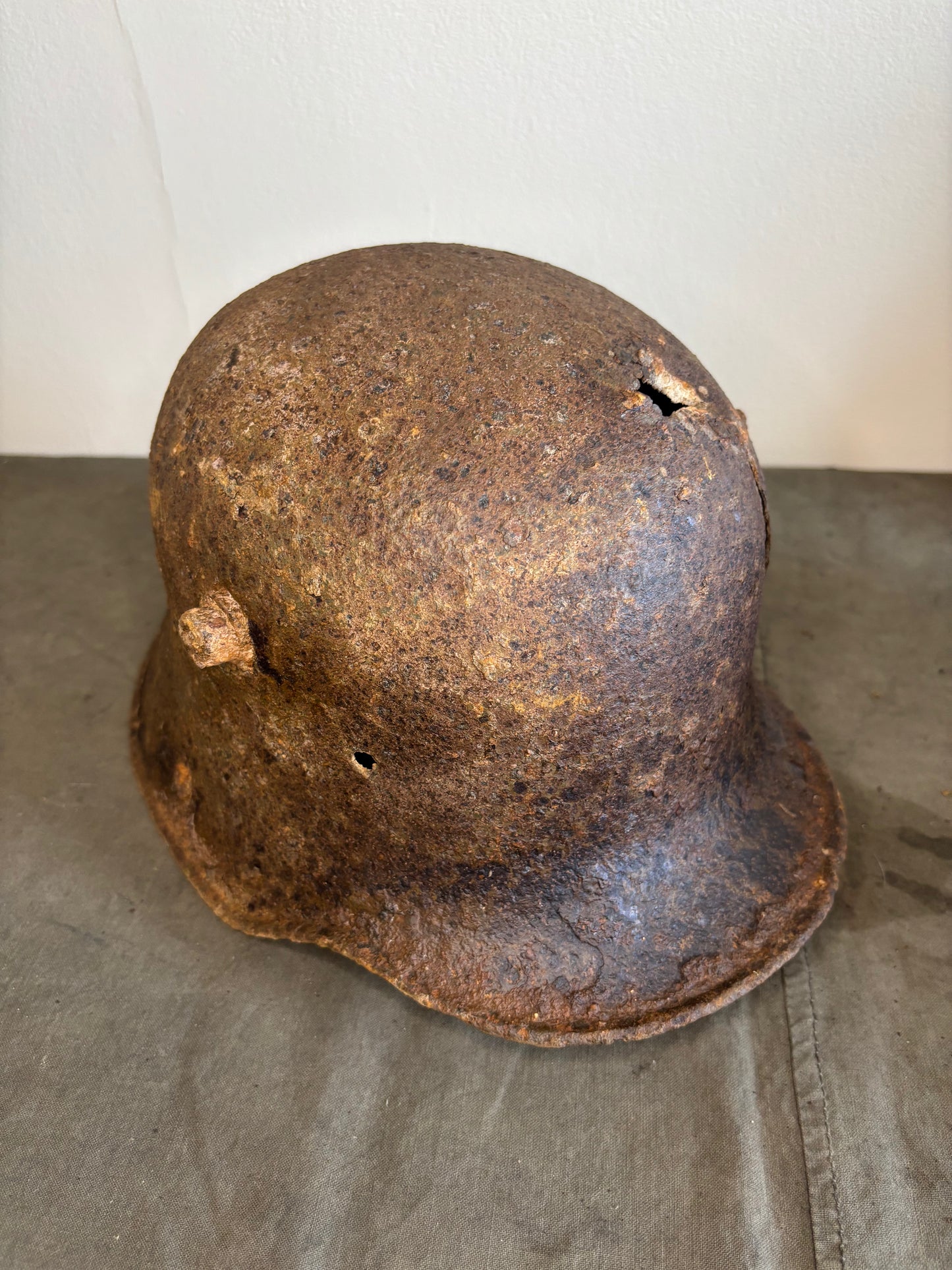 WW1 Battle Damaged M16 German Helmet Somme Find