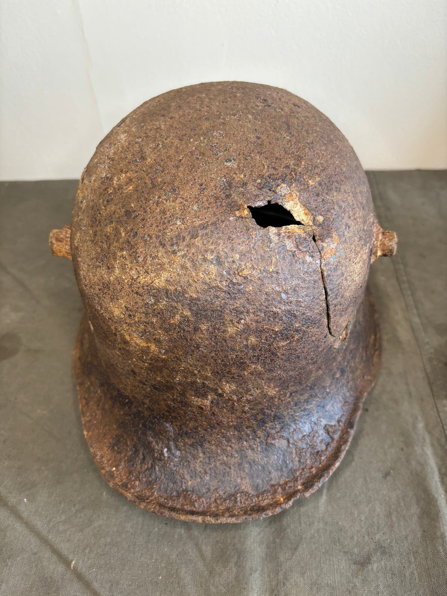 WW1 Battle Damaged M16 German Helmet Somme Find